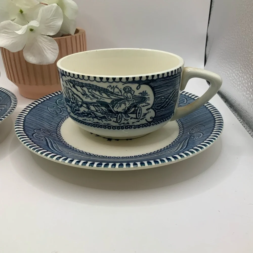 Royal China Vintage Currier & Ives Pattern Horse & Buggy Teacups Saucers